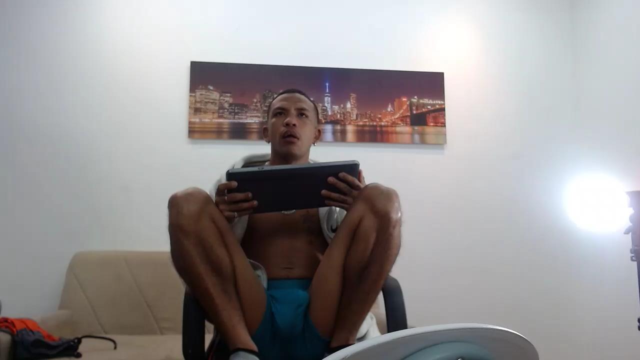 Alberth_dream live cam model at Cam4