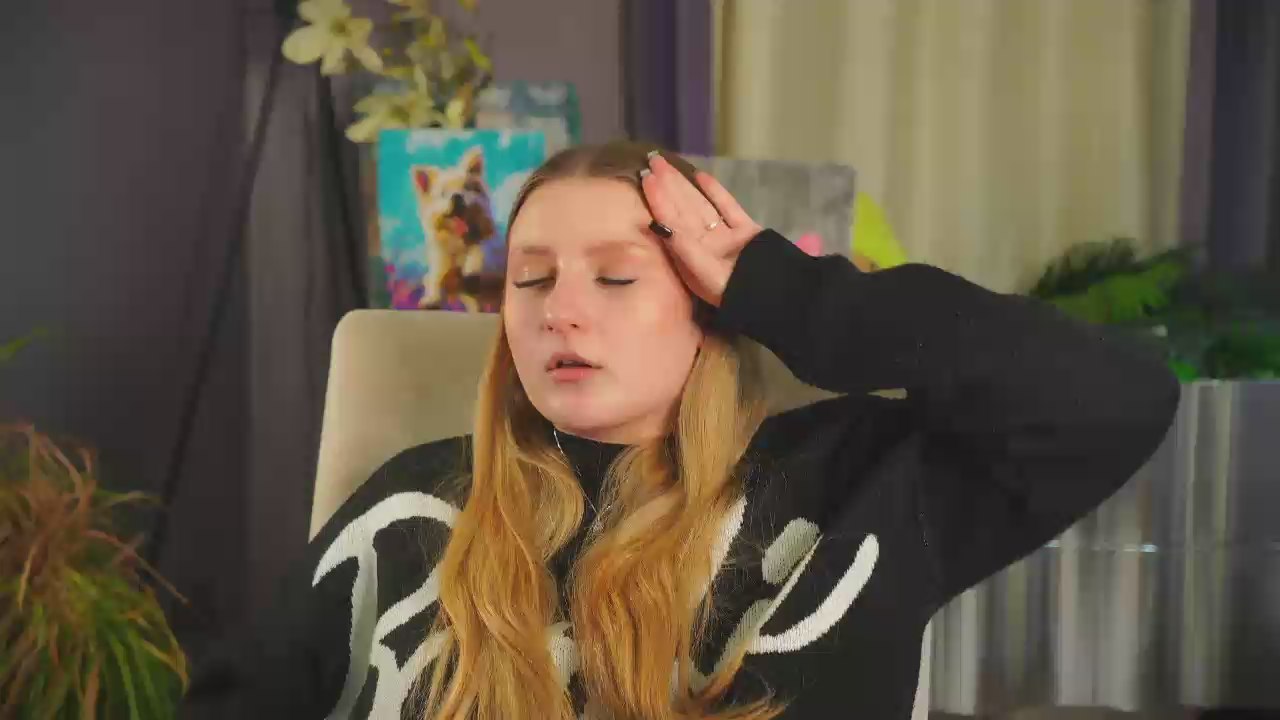 Watch AnniceAbolt live on cam on Cam4