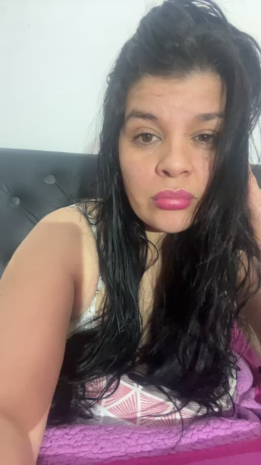 Watch Babypopp live on cam on Cam4