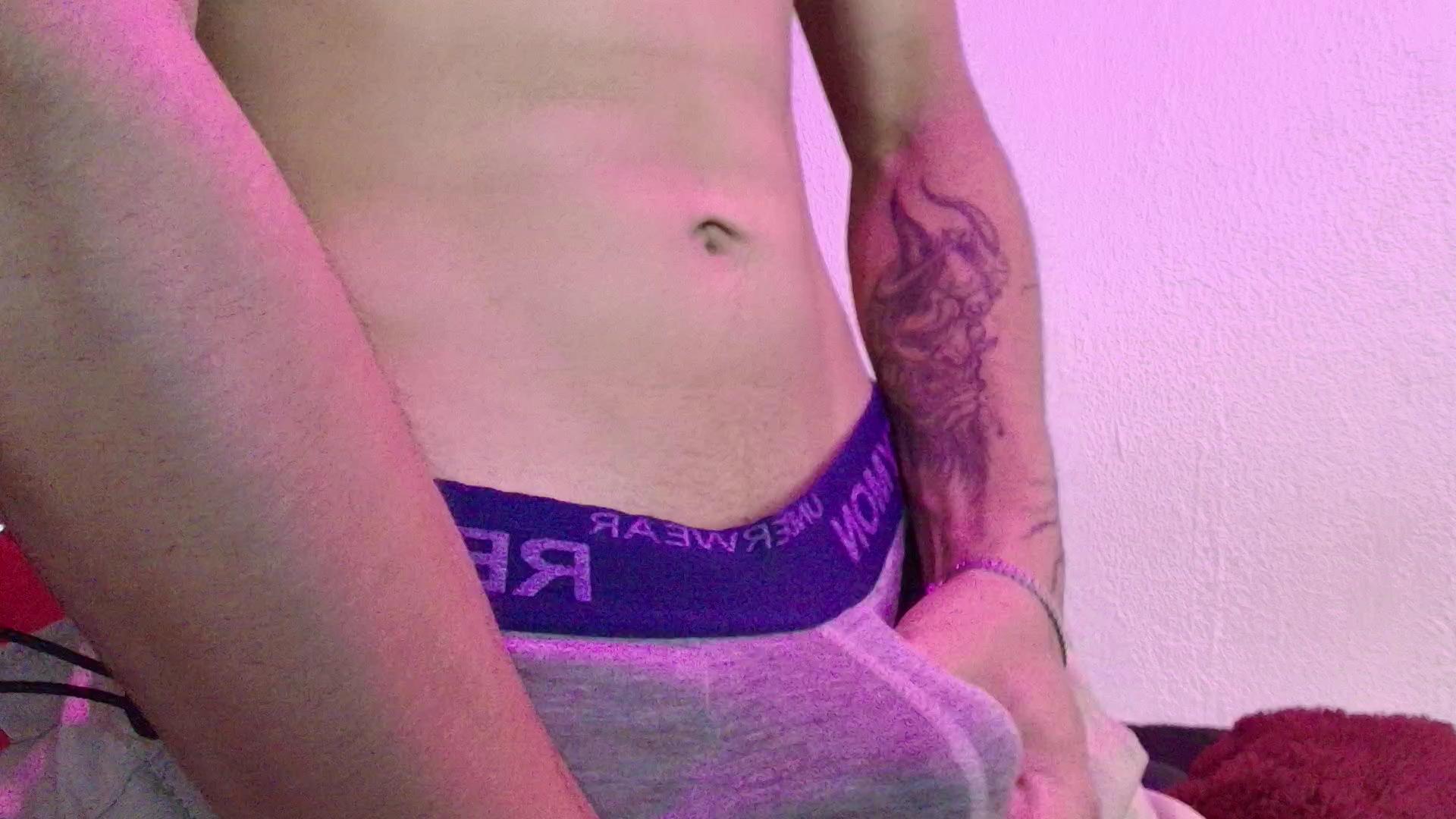 Bastian_wolf_ live cam model at Cam4