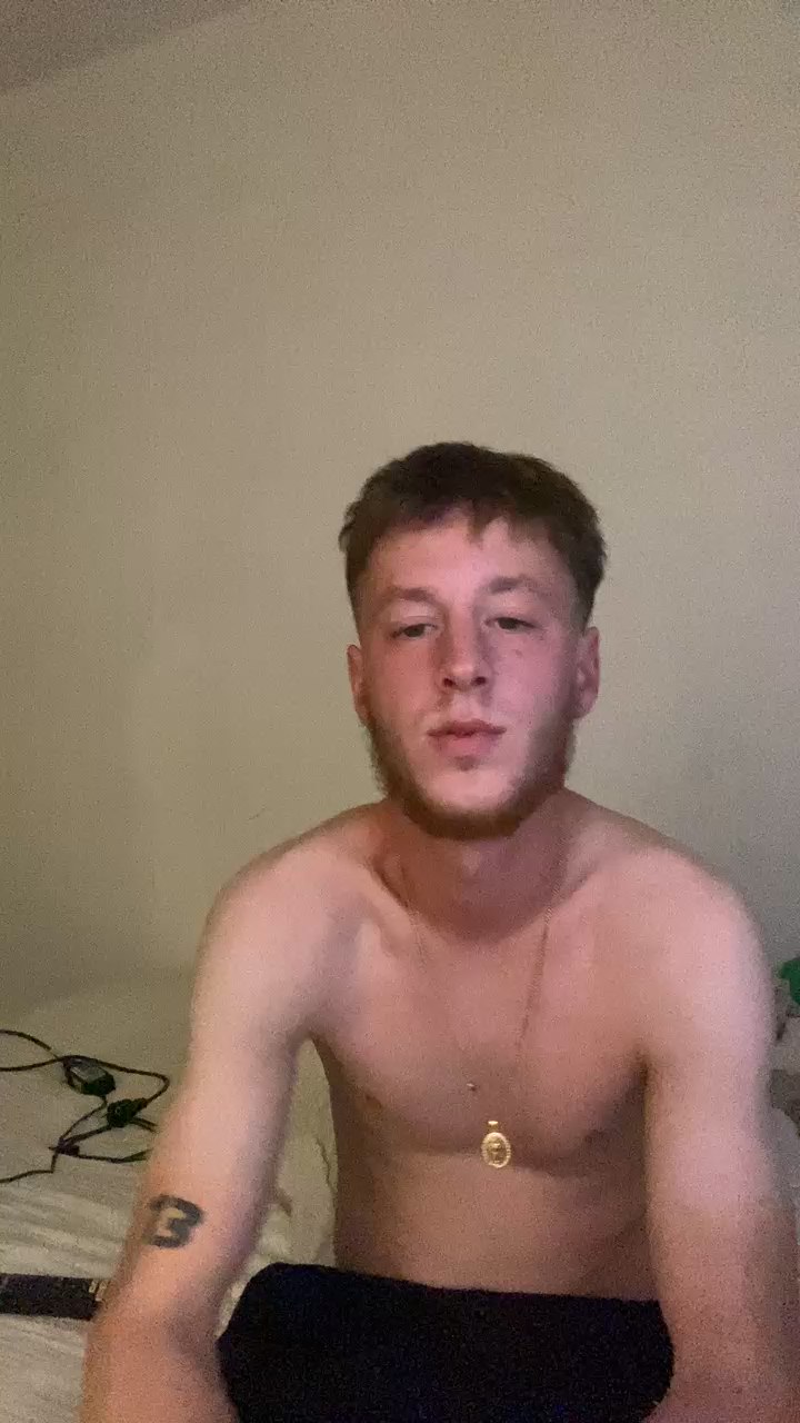 Boyveuxfemme Live Webcam on Cam4