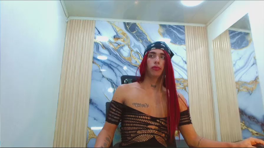 CamilaBunk live cam model at Cam4