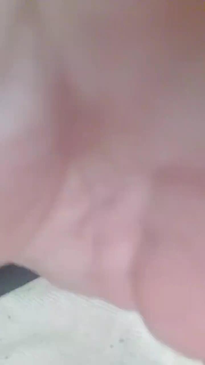 Chocool74 live cam model at Cam4