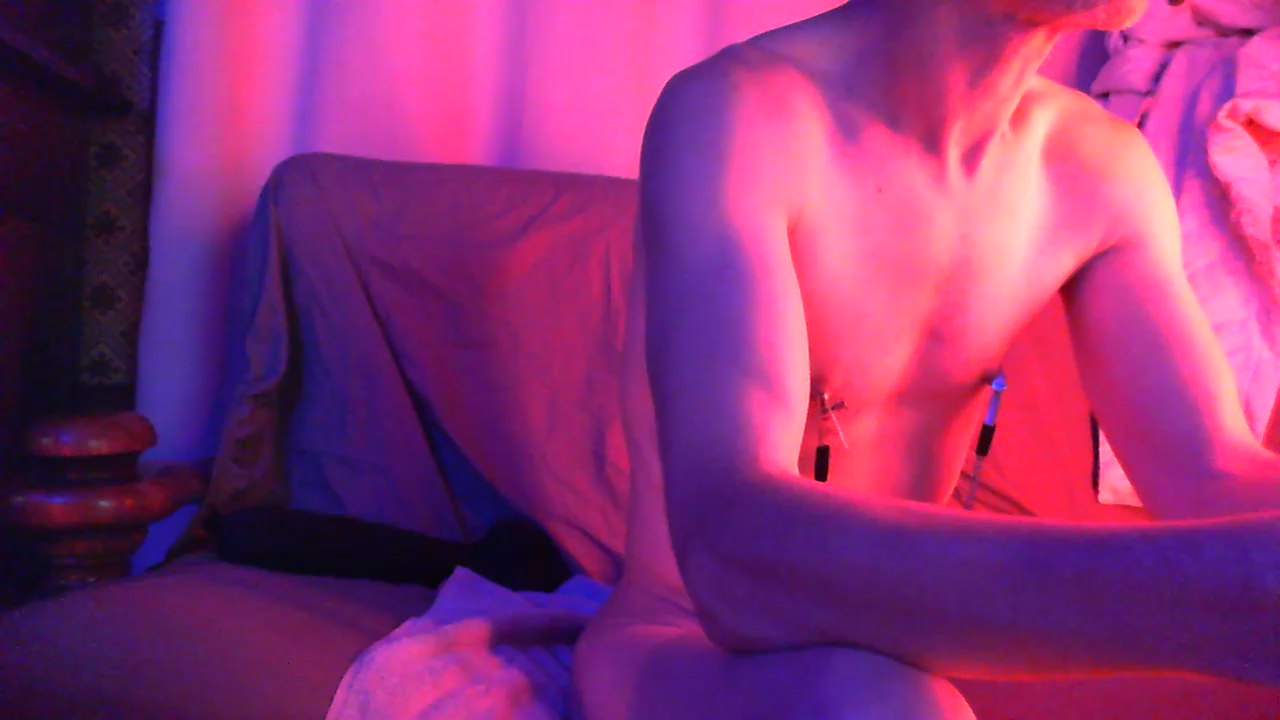 Watch CumDump75 live on cam at Cam4