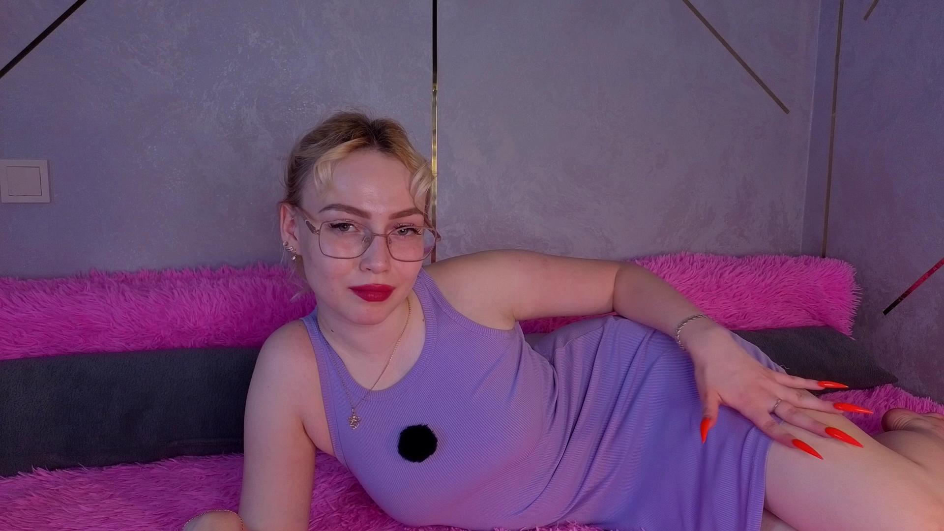 DareleneBand live cam model at Cam4