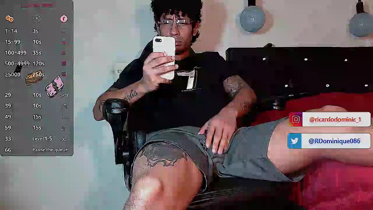 Watch Dereck_Brown live on cam on Cam4