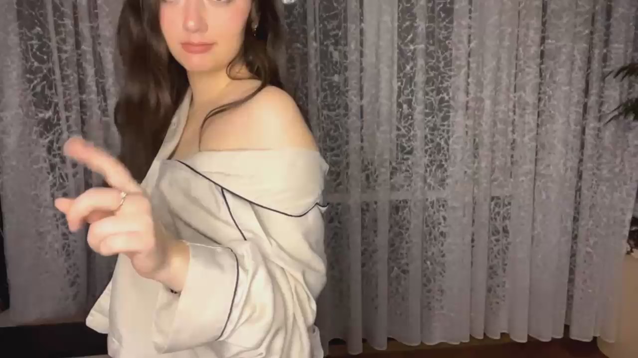 Watch DignaCarp live on cam on Cam4