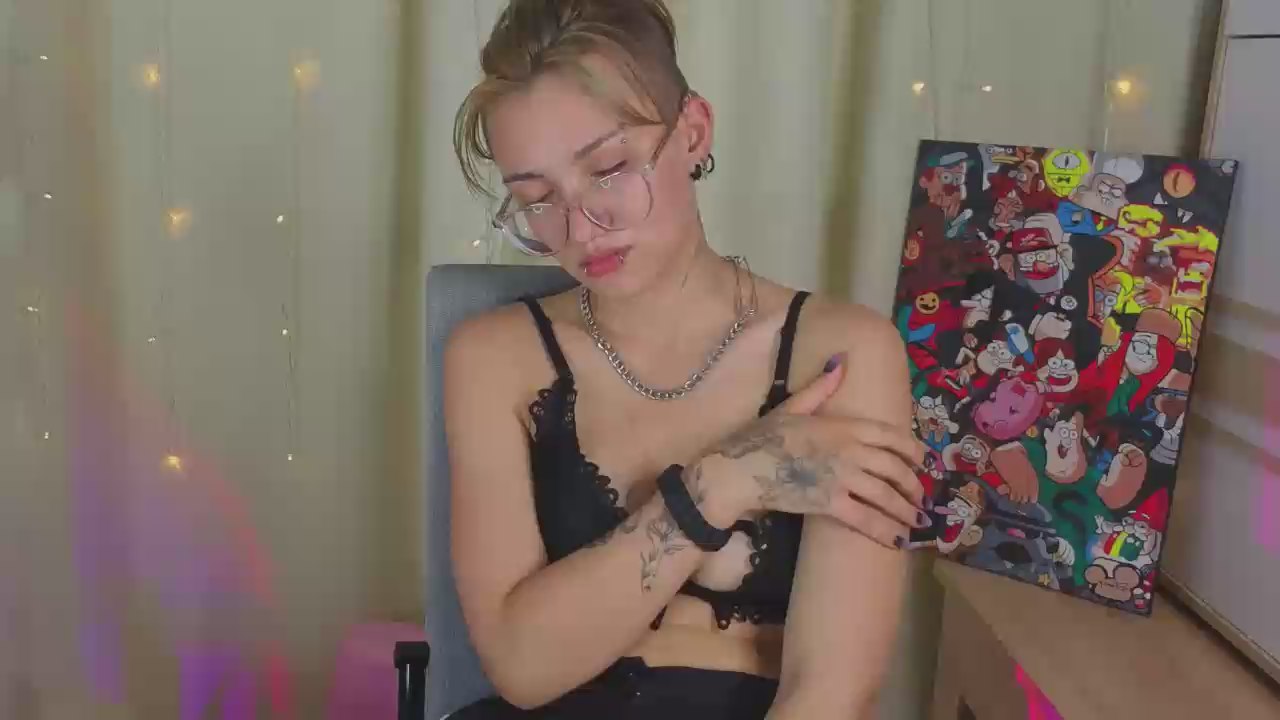 EthalAspell live cam model at Cam4