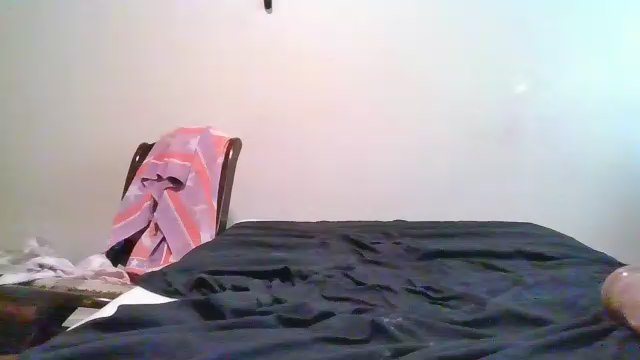 FoxieLuv69 live cam model at Cam4