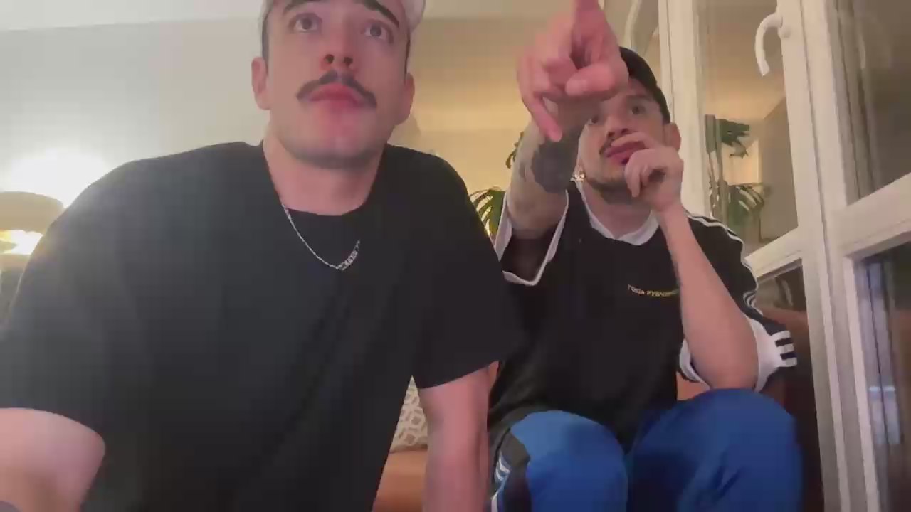  HELLBOY_IKO chat room