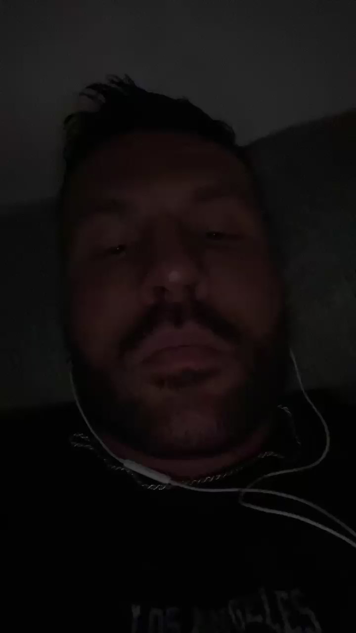 Watch HubbyFit4Life live on cam on Cam4