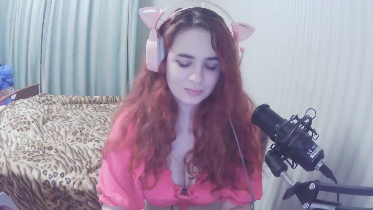 JolynLutz live cam model at Cam4