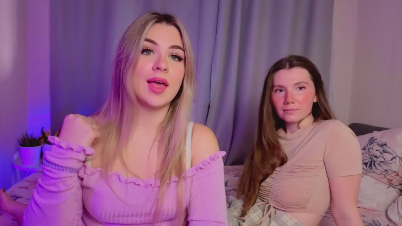 KamiMehelich live cam model at Cam4