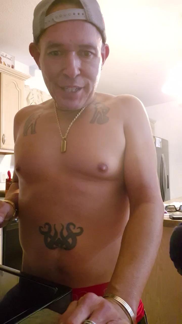 Letsgetrich69 live cam model at Cam4