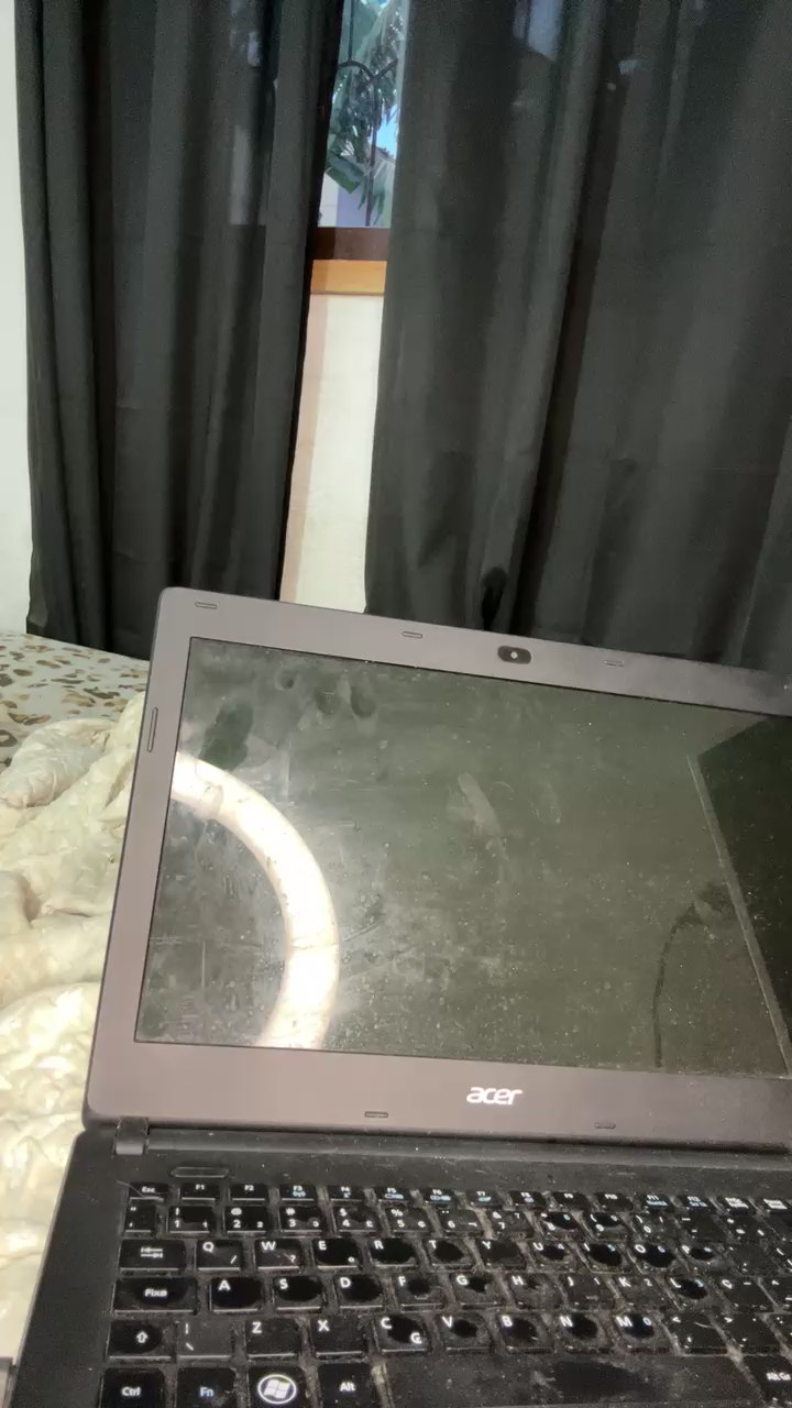 Sex chat gratuit in direct cu Luccaskonigxx pe Cam4