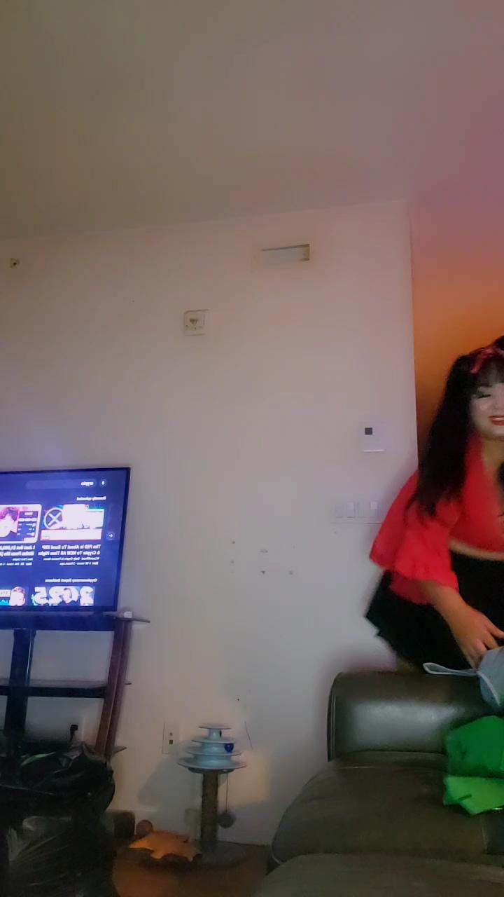 Lucie_Knoxxx live cam model at Cam4