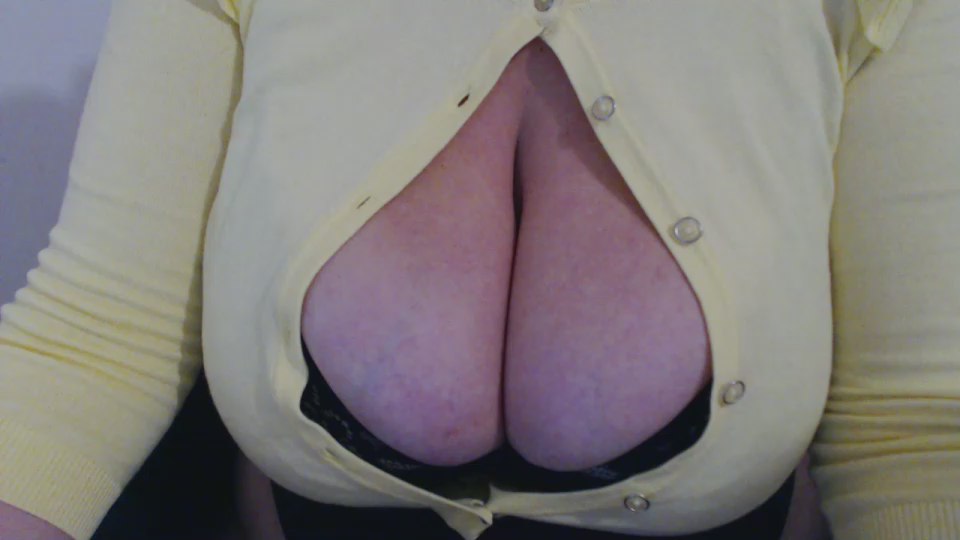 Lunadinotte_ live cam model at Cam4