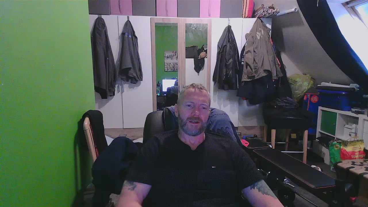 Mannfredfick Live Cam Chat on Cam4