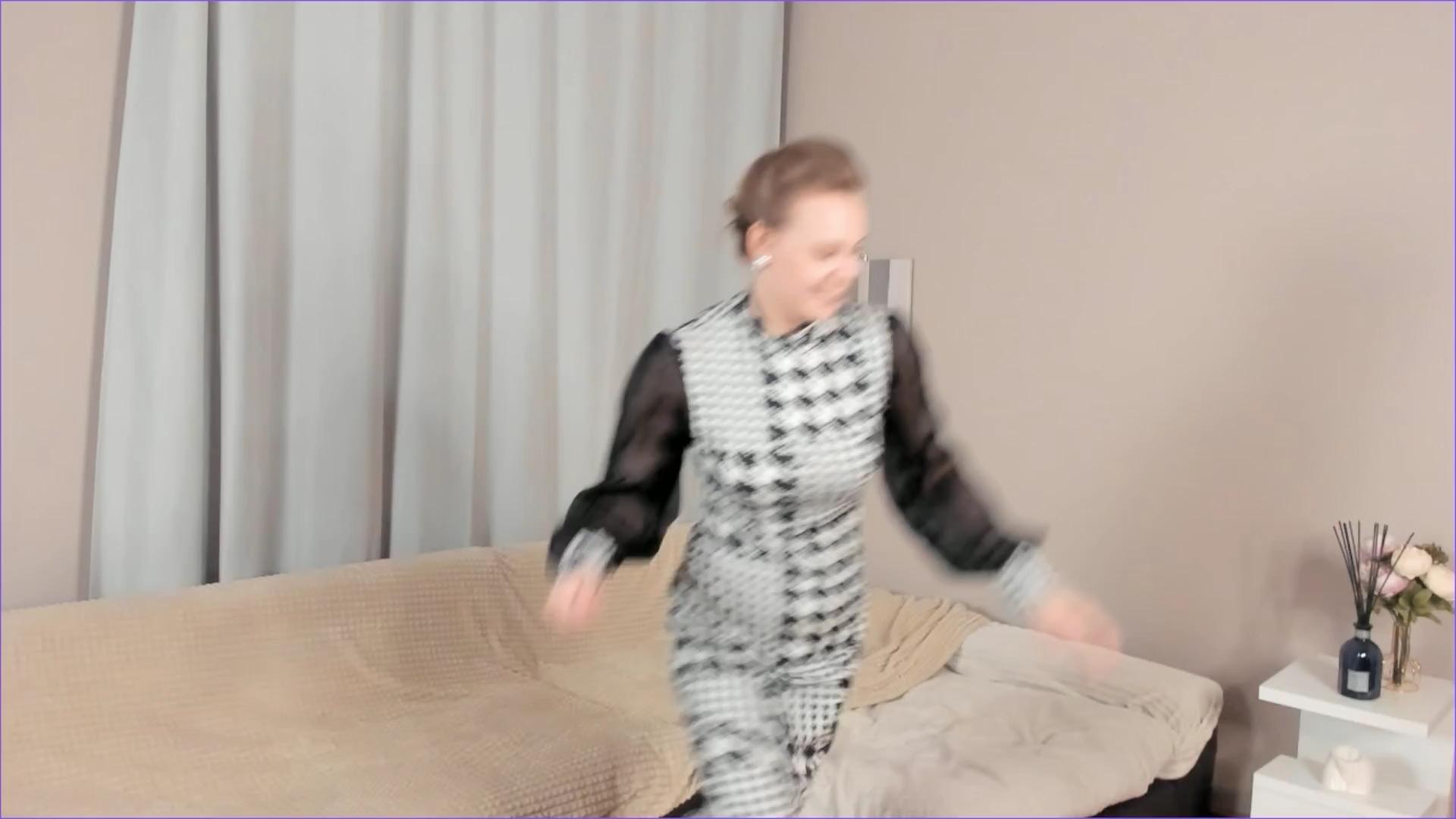 MarniSteinway live cam model at Cam4