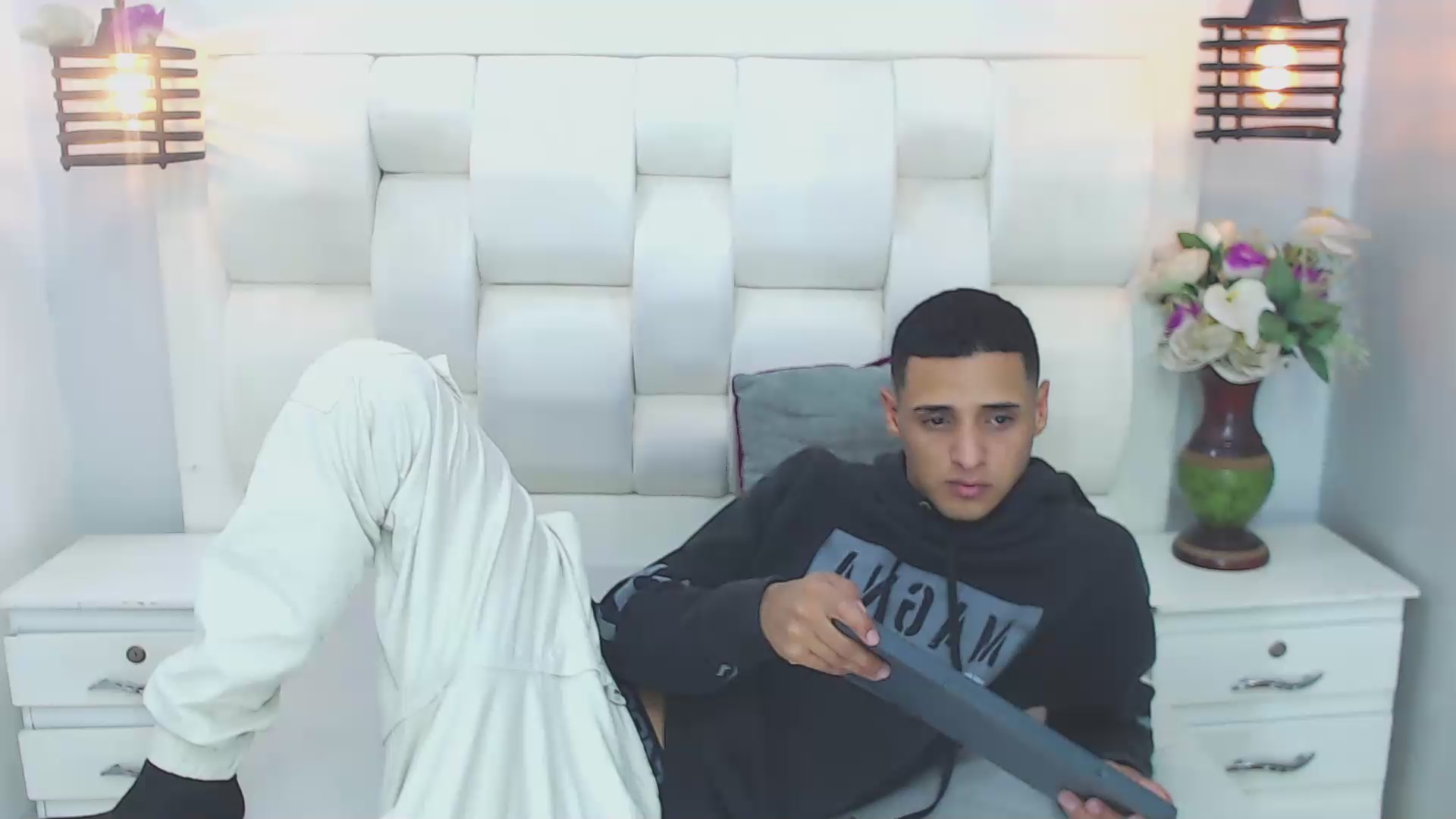 Maximo_Tercero live cam model at Cam4