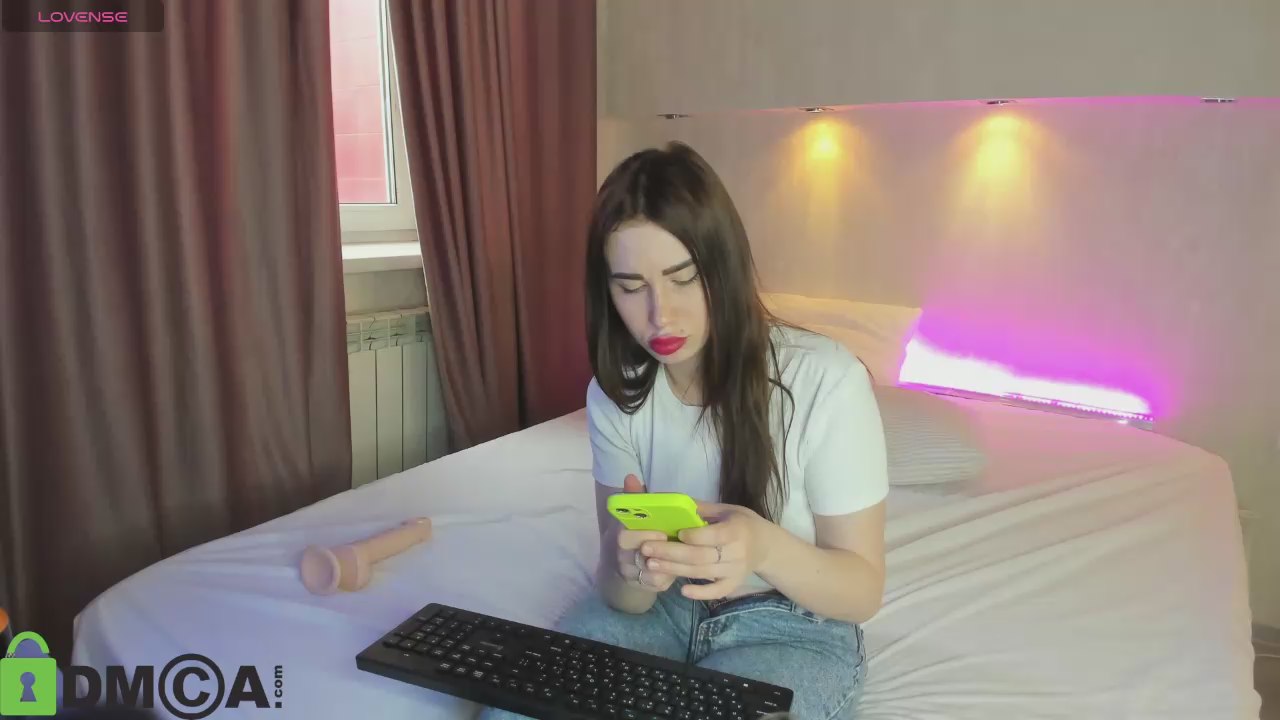 Mia_Milson live cam model at Cam4