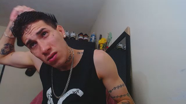 Mikebigcockk live cam model at Cam4