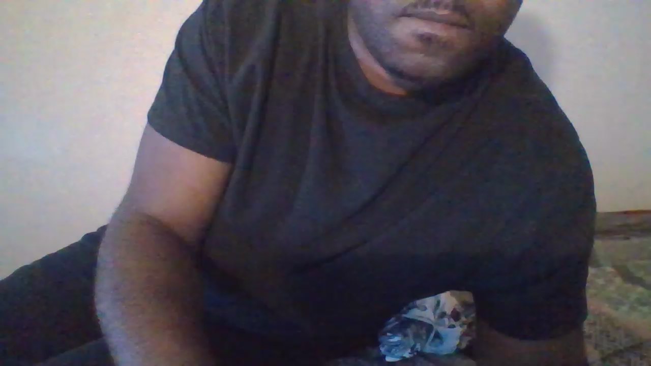 MrBanx live cam model at Cam4