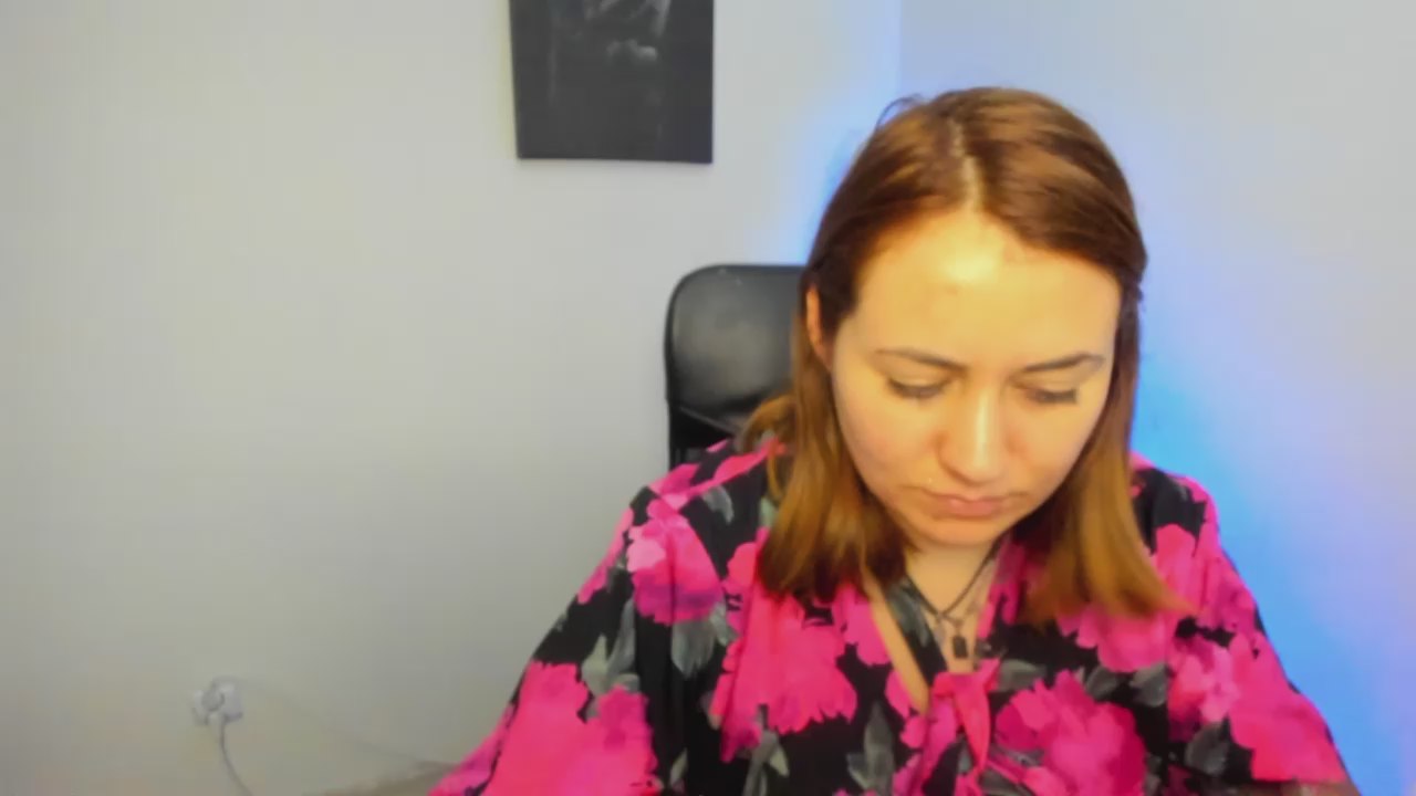 Nessa_Bunny Live Cam on Cam4