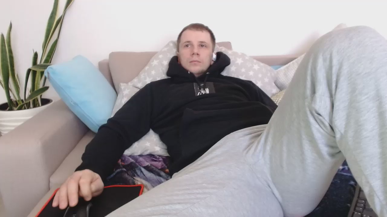 Niikhard live cam model at Cam4