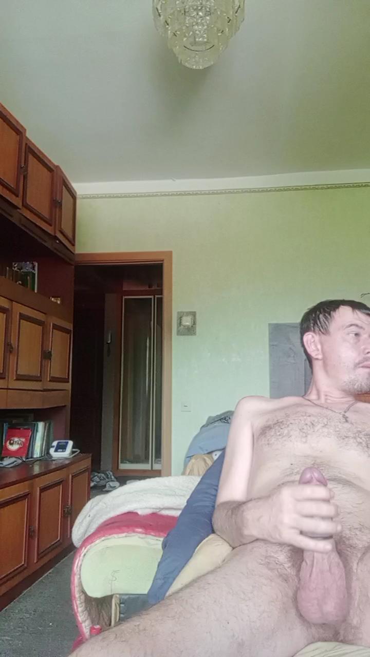 Nudist93 chat room