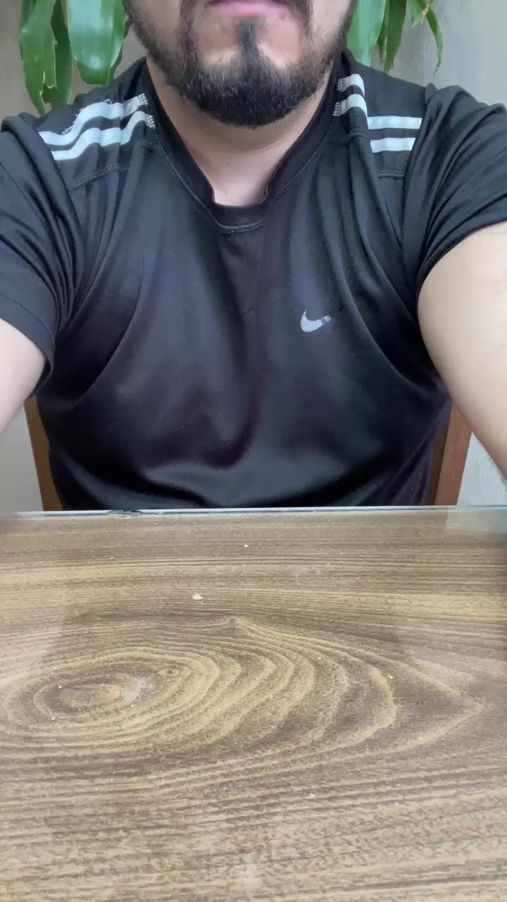 Rog080990 live cam model at Cam4