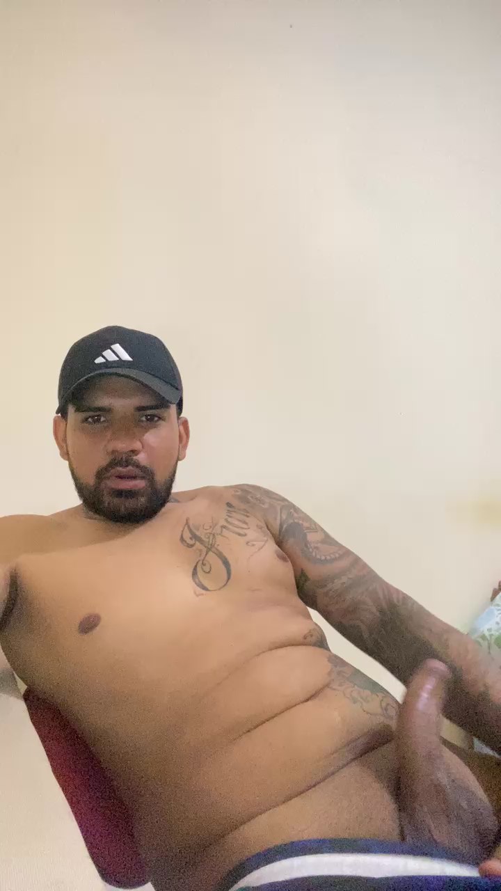 Roubacena Live Cam on Cam4