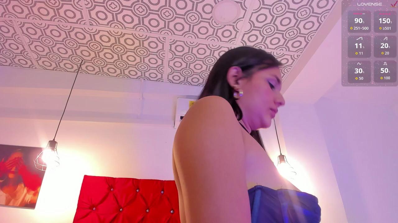 ShanellHill live cam model at Cam4
