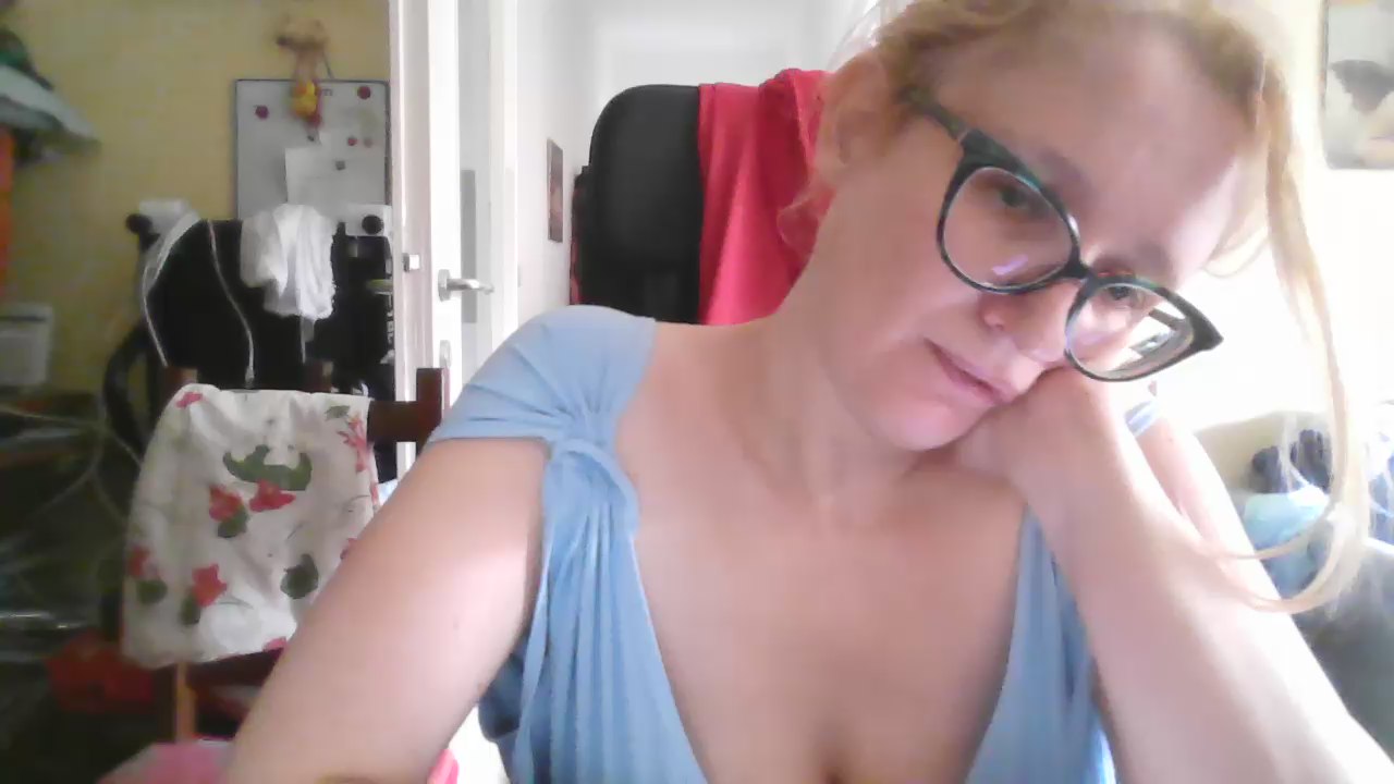  Sybil_Vane chat room