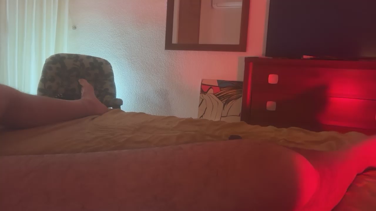 TXulosoOsbruのCam4配信画像