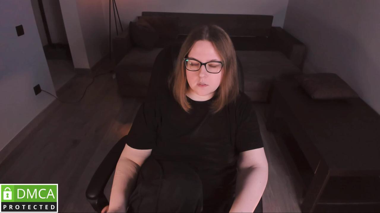 Watch TenebrisTint live on cam on Cam4