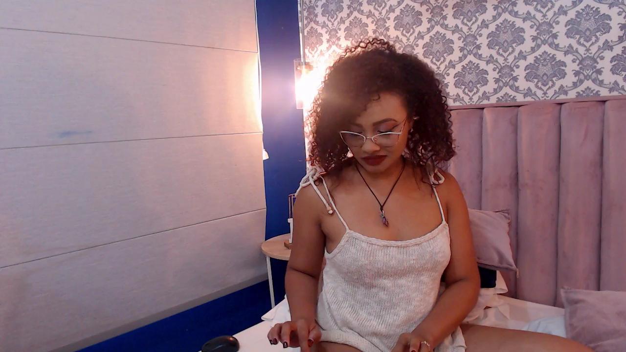https://snapshots.xcdnpro.com/snapshots/ToninaHazze?s=aNRX+HswaFr0sSFmm7VwrG2/8J2qzjobkNiGiFxI1lw= Live Cam4 Model