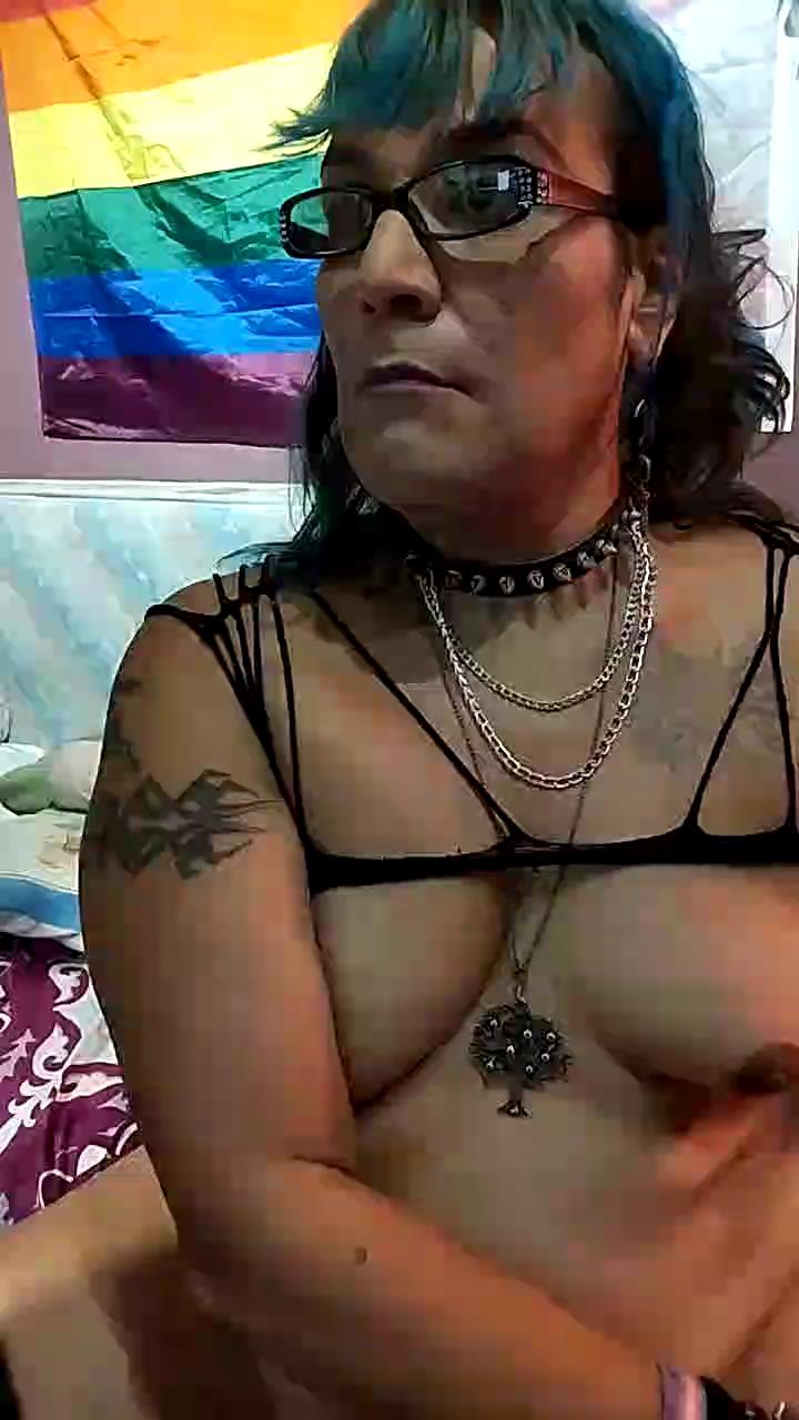 Watch  Trans_Ametsak live on Cam4