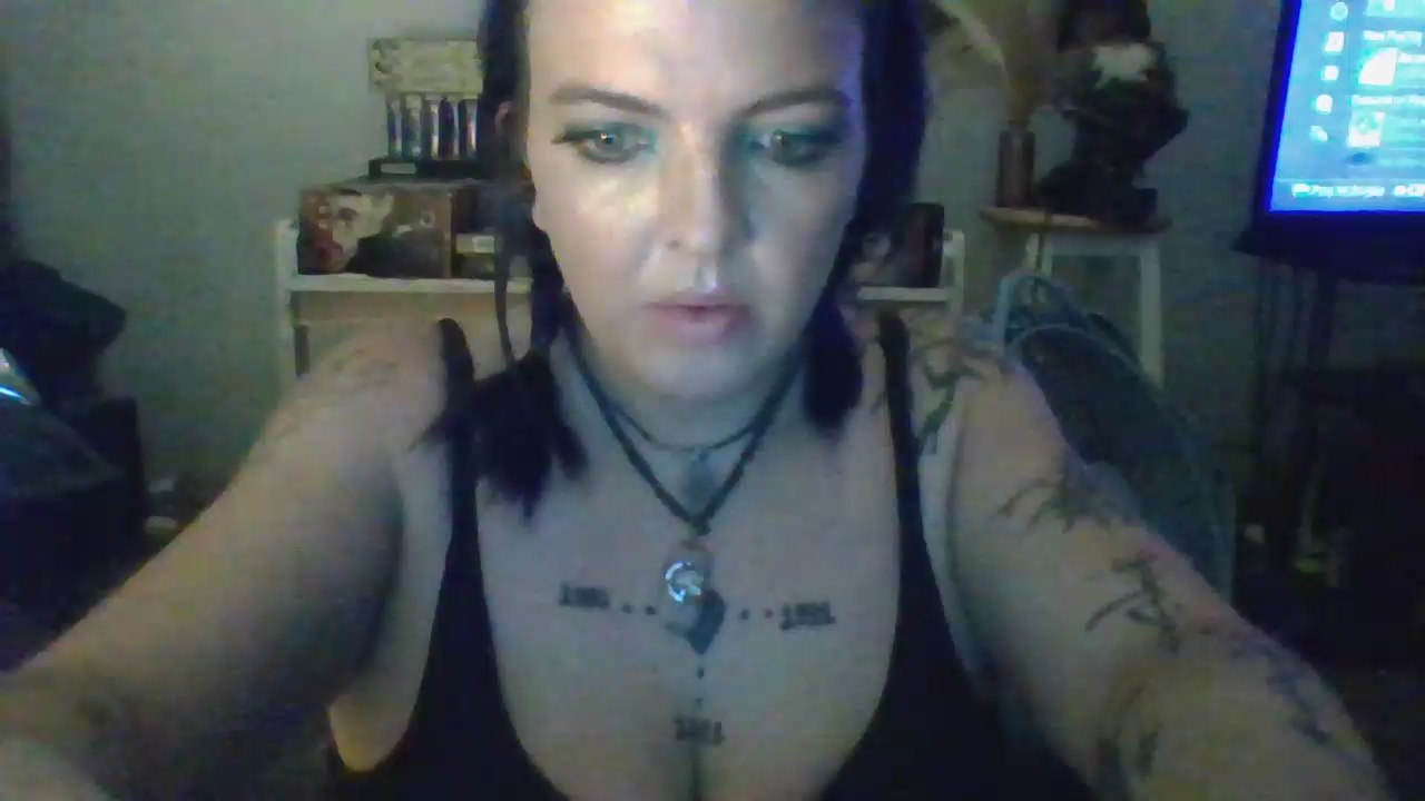 Watch Vera1990 live on cam on Cam4