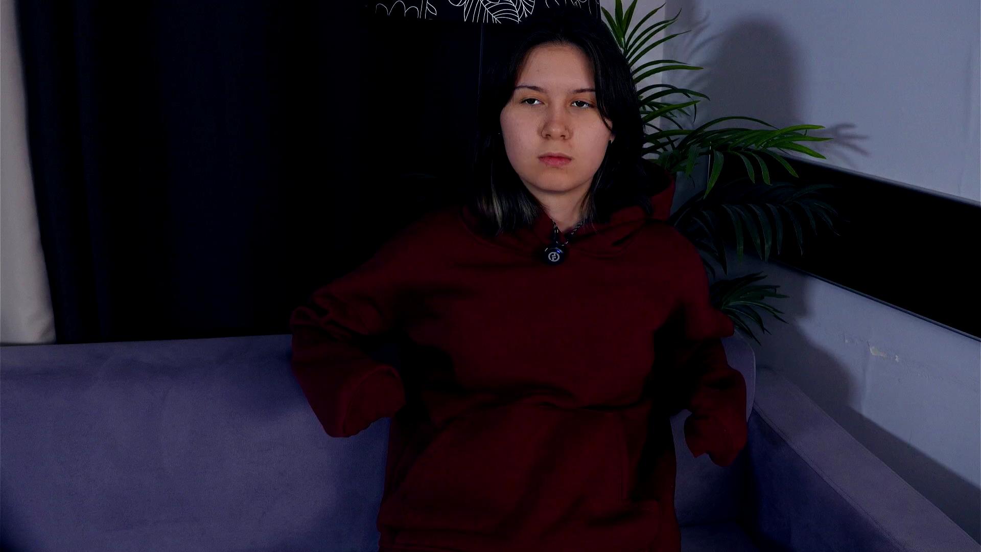 VickiArelleano live cam model at Cam4