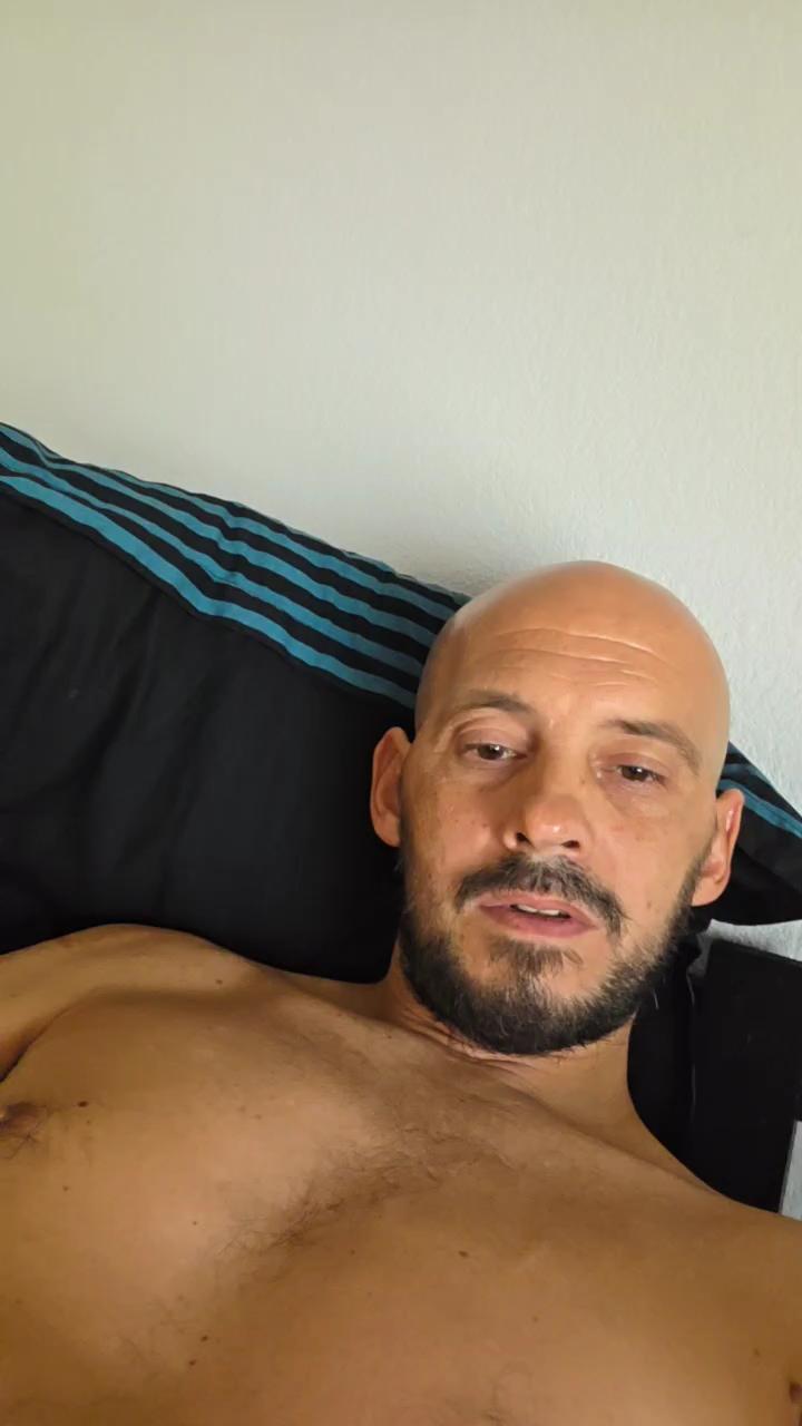 Watch Zabu09 live on cam on Cam4