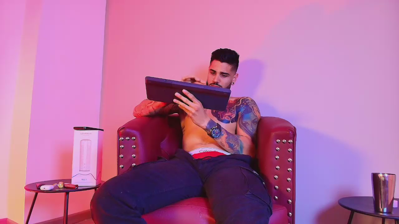 amodeus_bael live cam model at Cam4