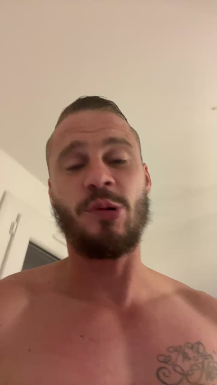 Sex chat gratuit in direct cu bryan_hot5 pe Cam4
