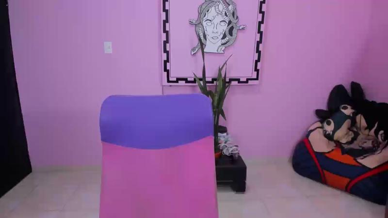 ebony_squirts live cam model at Cam4