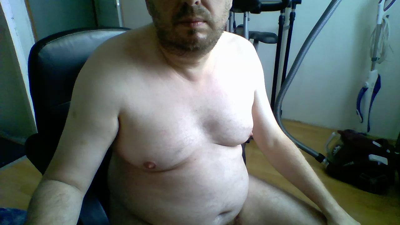 Watch grumpy79 live on cam at Cam4