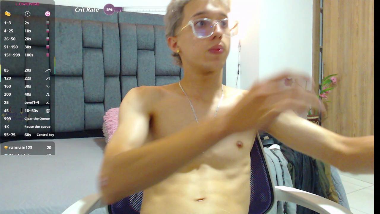 james_bigc0ck20 live cam model at Cam4