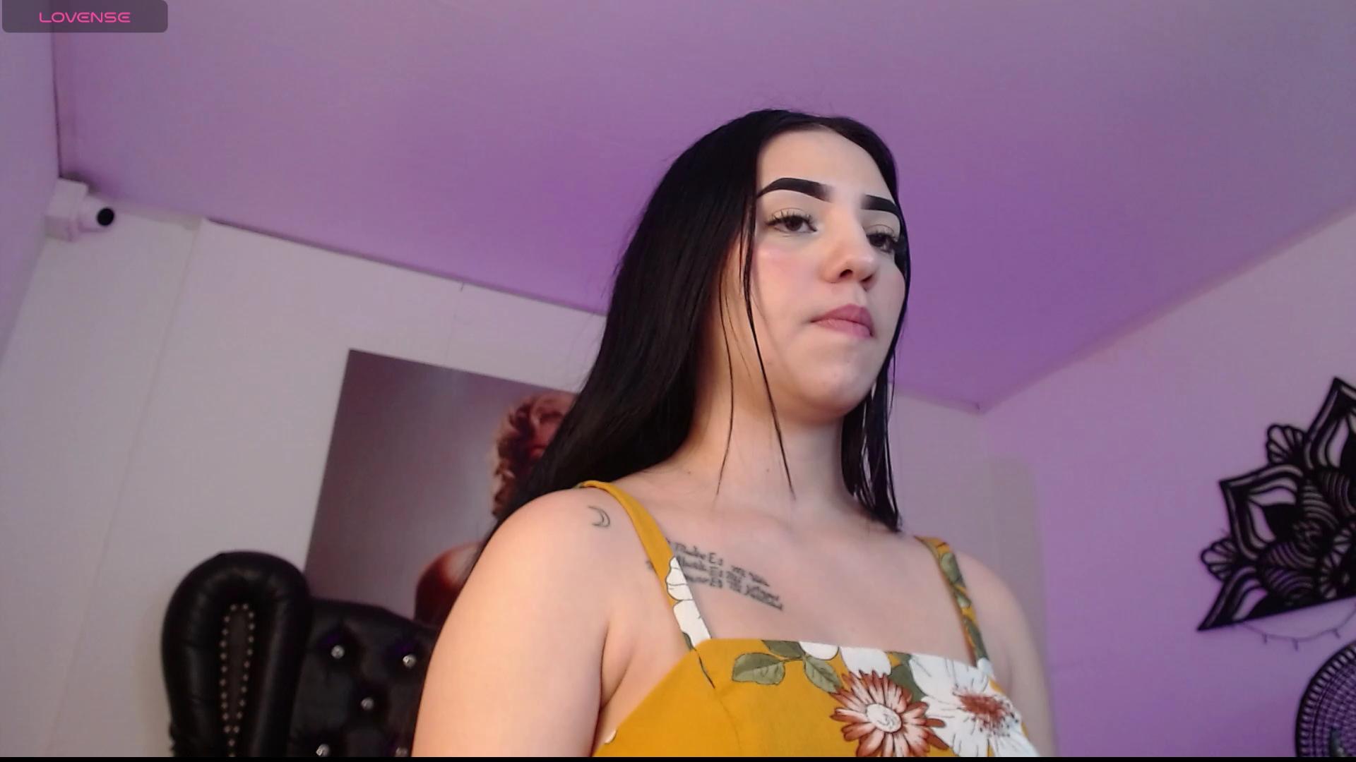 katheriine27_ live cam model at Cam4