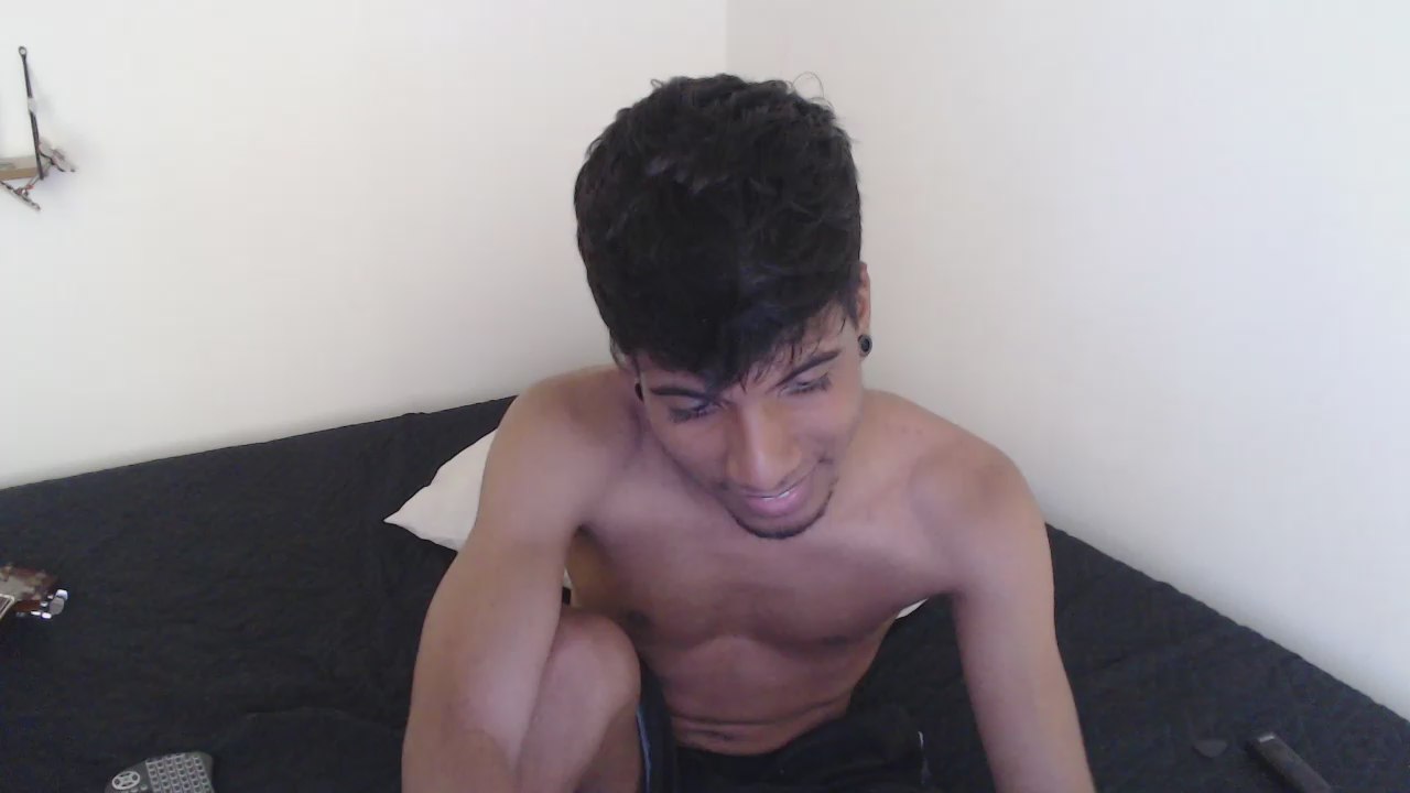 khevinlopez Live Cam on Cam4 and RICams