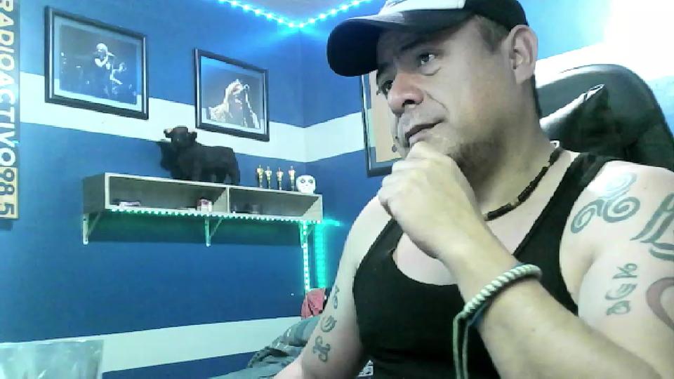 Watch ll_cold_ll live on cam on Cam4