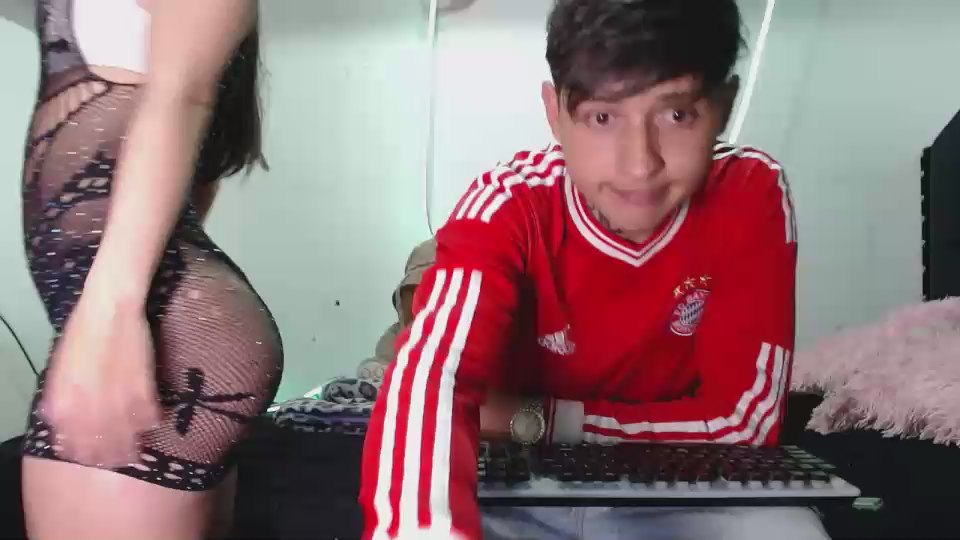 https://snapshots.xcdnpro.com/snapshots/max_and_marian2?s=SVSt7yWB714ujd4L/wKbwVDAtqy/fQ7T7qPpNbz4968= Live Cam4 Model